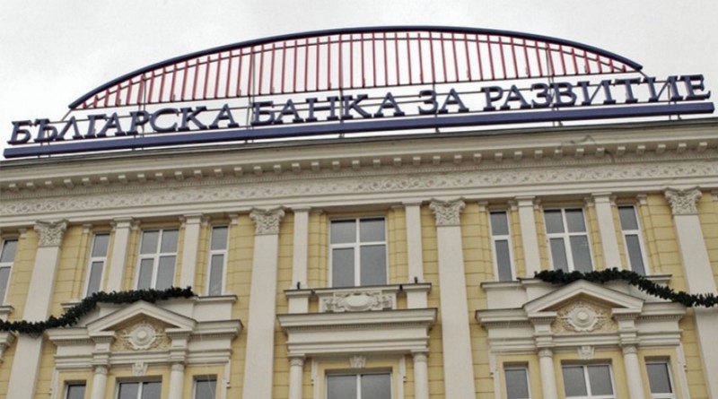 Българската банка за развитие ще финансира изграждането на фотоволтаични централи