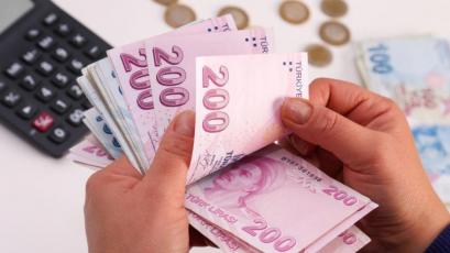 Турската лира се стабилизира днес след като президентът Реджеп Тайип