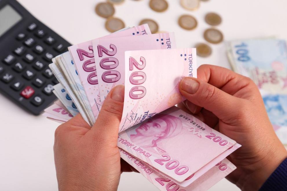 Турската лира се стабилизира днес, след като президентът Реджеп Тайип