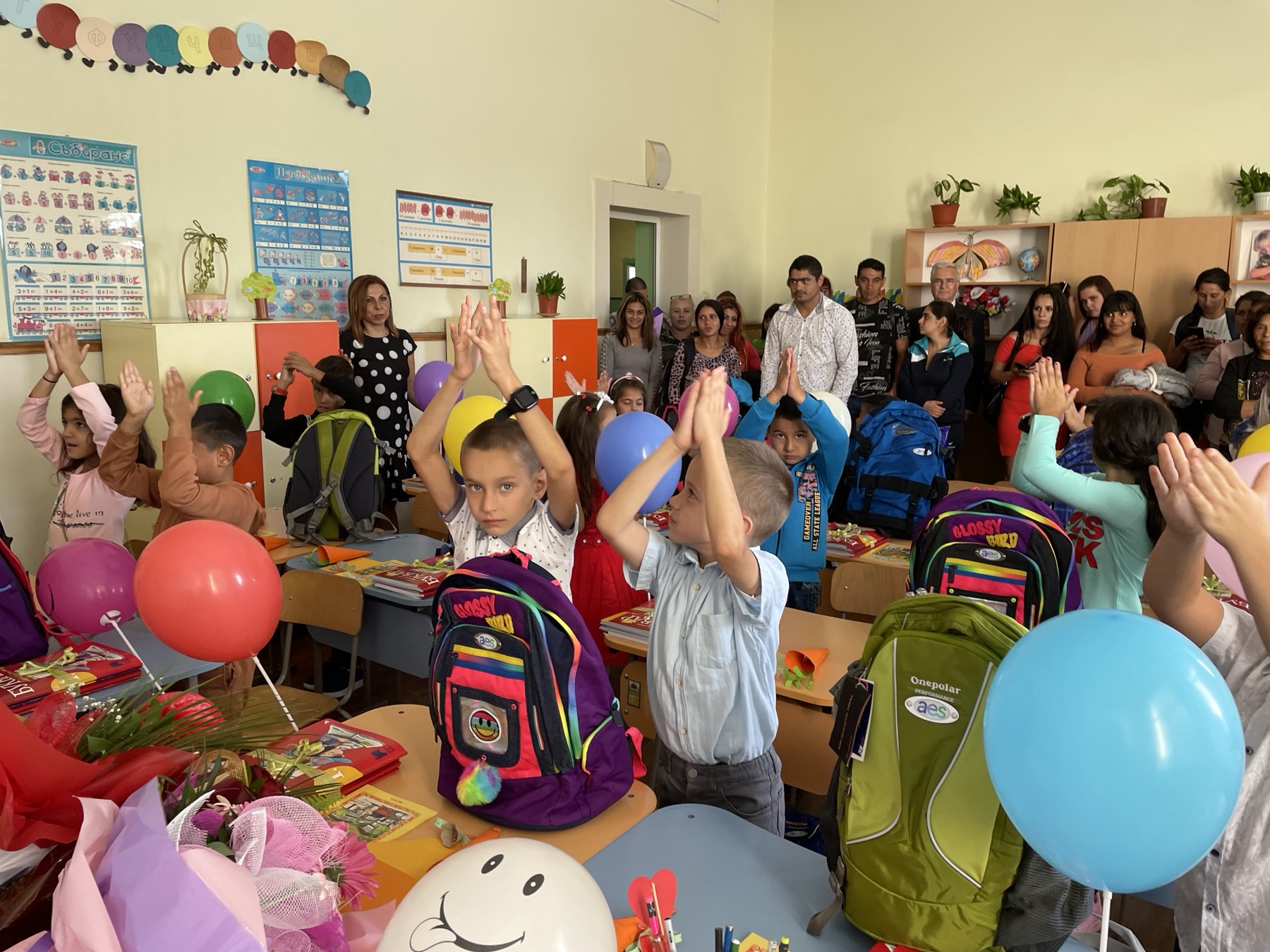 За четиринайсета поред година ТЕЦ AES Гълъбово дарява всички деца