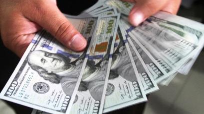 Щатският долар се повишава спрямо повечето основни валути в понеделник