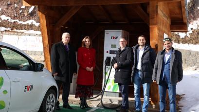 На 8 декември 2022 г EVN България откри нова зарядна