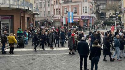 Граждани на Пловдив се обединиха в голям протест по улиците