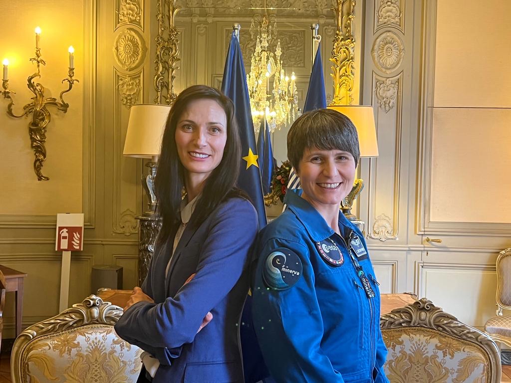 Българският еврокомисар Мария Габриел и италианският астронавт Саманта Кристофорети бяха