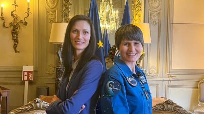 Българският еврокомисар Мария Габриел и италианският астронавт Саманта Кристофорети бяха