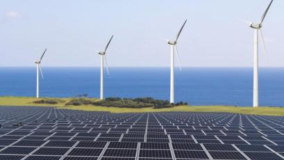 Прогнозата на МАЕ: Глобалните инвестиции в чиста енергия ще нараснат до 1,7 трлн. долара през 2023 г.
