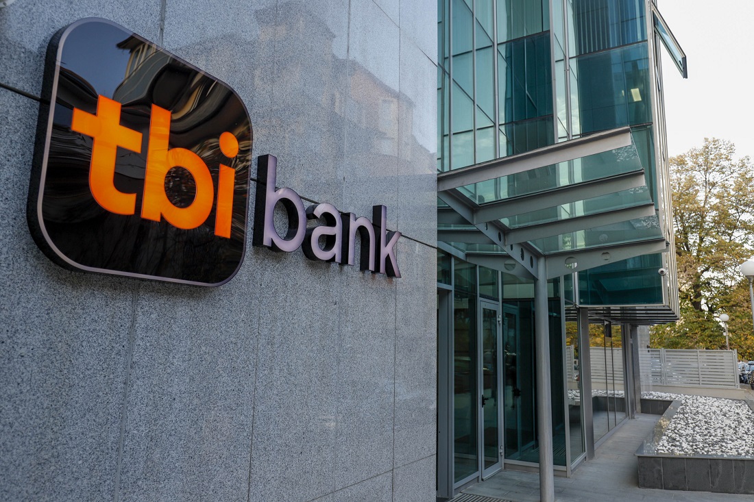 tbi bank издаде успешно публични облигации, структурирани да отговарят на