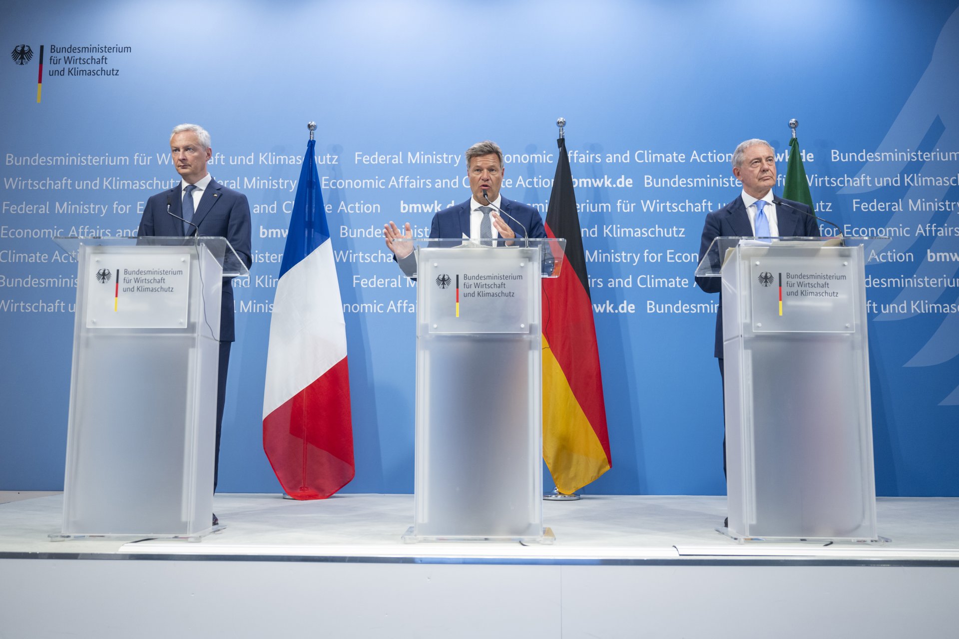 Германия, Франция и Италия искат да задълбочат сътрудничеството си в