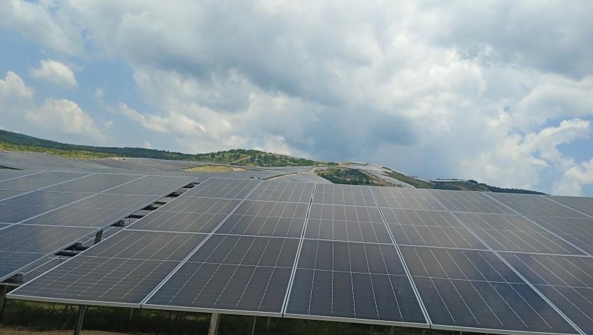 Френският енергиен концерн ТоталЕнержи ренюъбълс (TotalEnergies Renewables SAS) е придобил