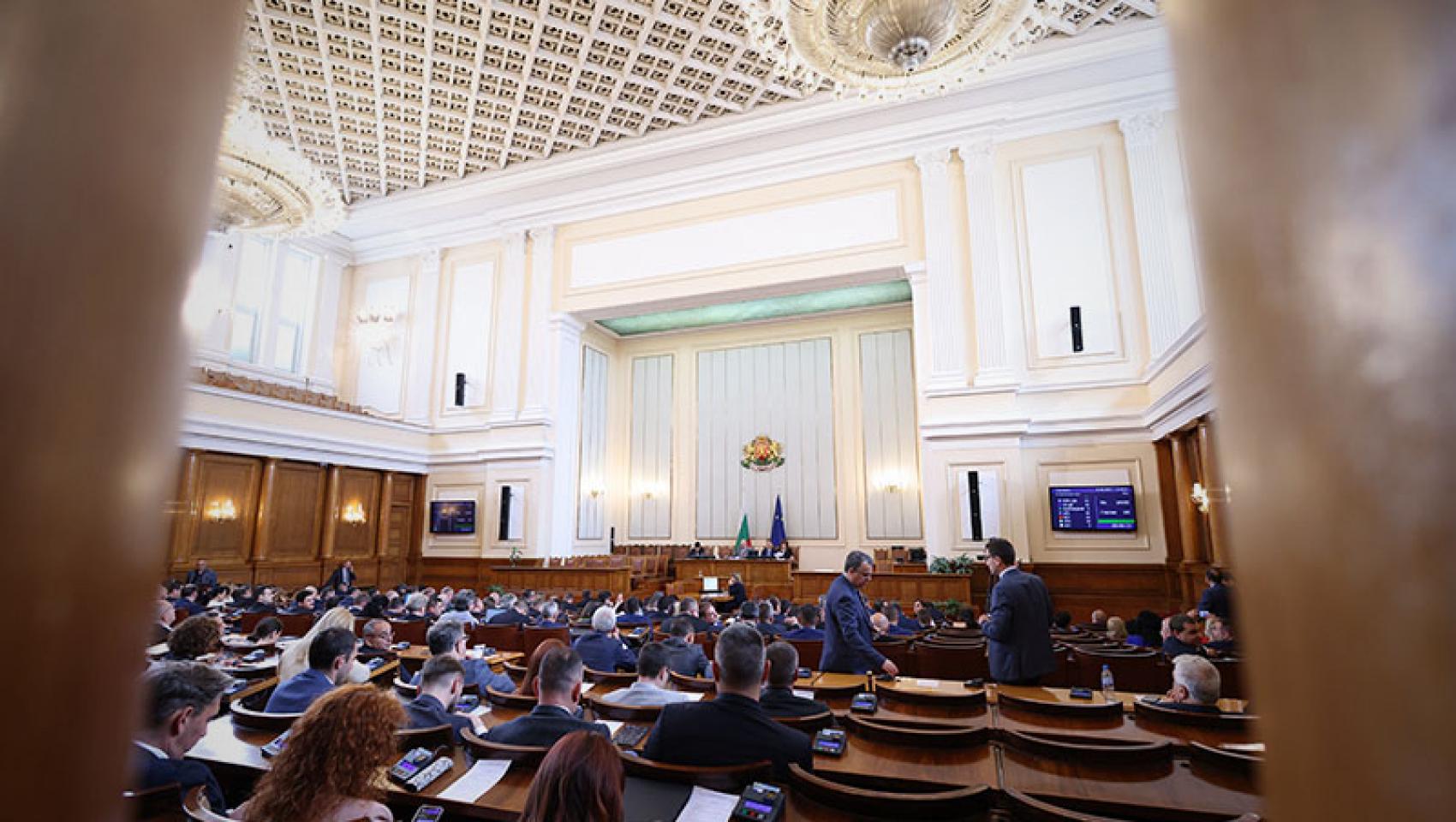 Without a decision of the National Assembly, the state authorities