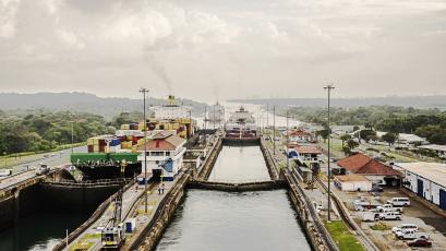 Ръководителите на Панамския канал заявиха че очакват приходите от водния