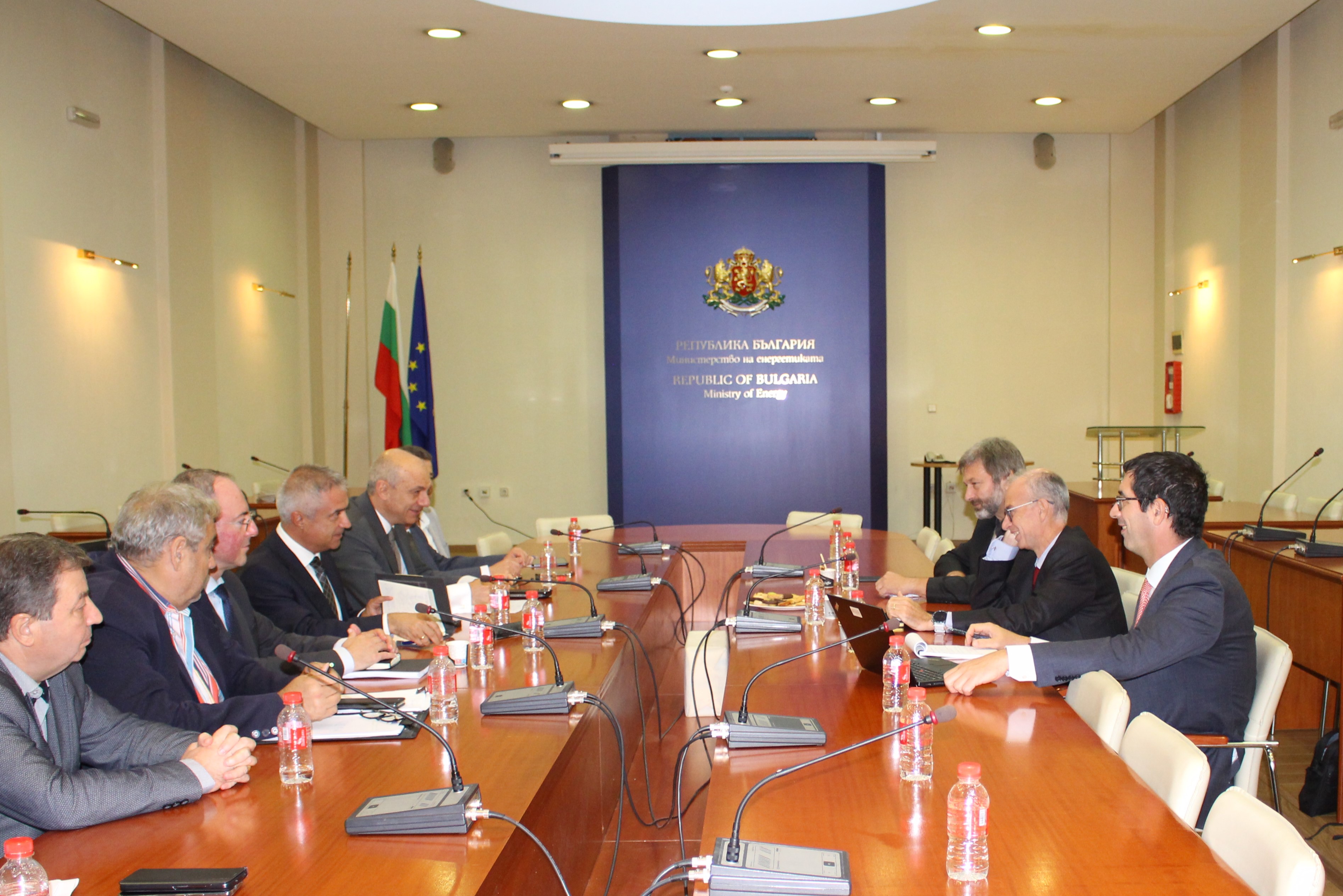 България продължава да предприема мерки и да работи активно за