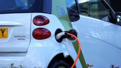 Продажбата на автомобили базирани на нови източници на енергия NEV