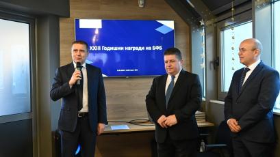 Българска фондова борса БФБ изпраща още една успешна година Отбелязва