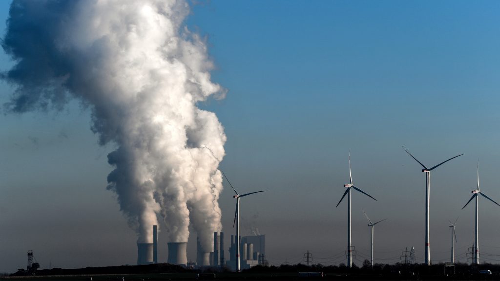 Свързаните с енергетиката глобални въглеродни емисии са достигнали рекордни максимуми