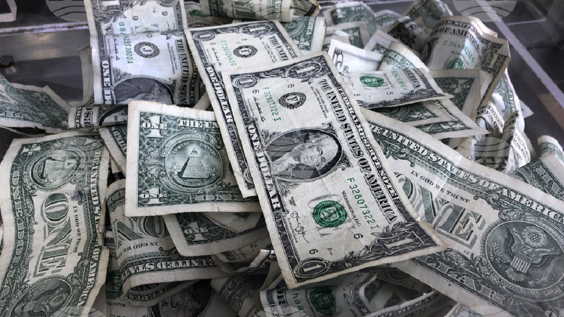 Снимка: Щатският долар слабо се повишава спрямо основните валути в петък при ограничена търговия заради Великденските празници