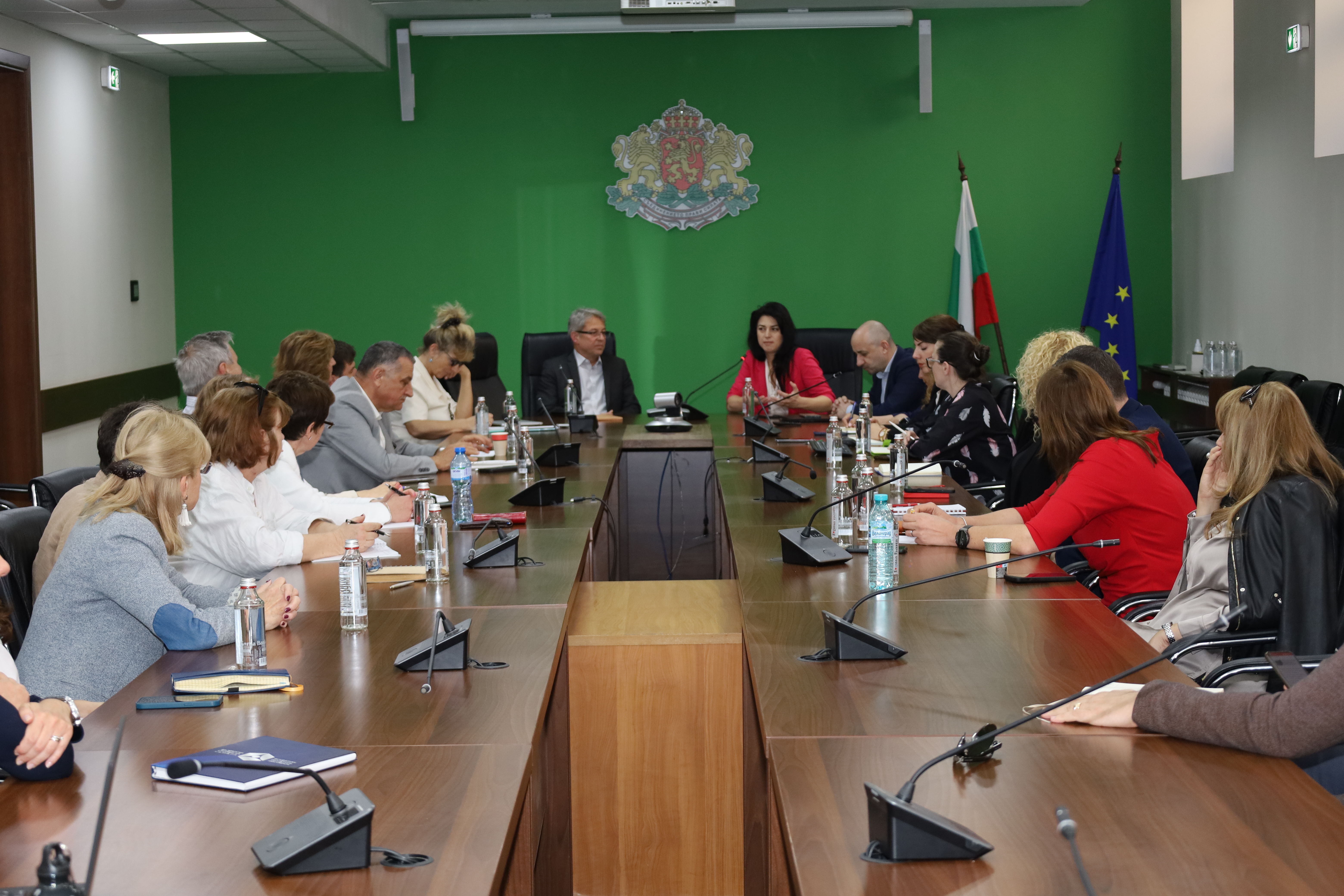 Работната група за въвеждане на депозитна система в България проведе