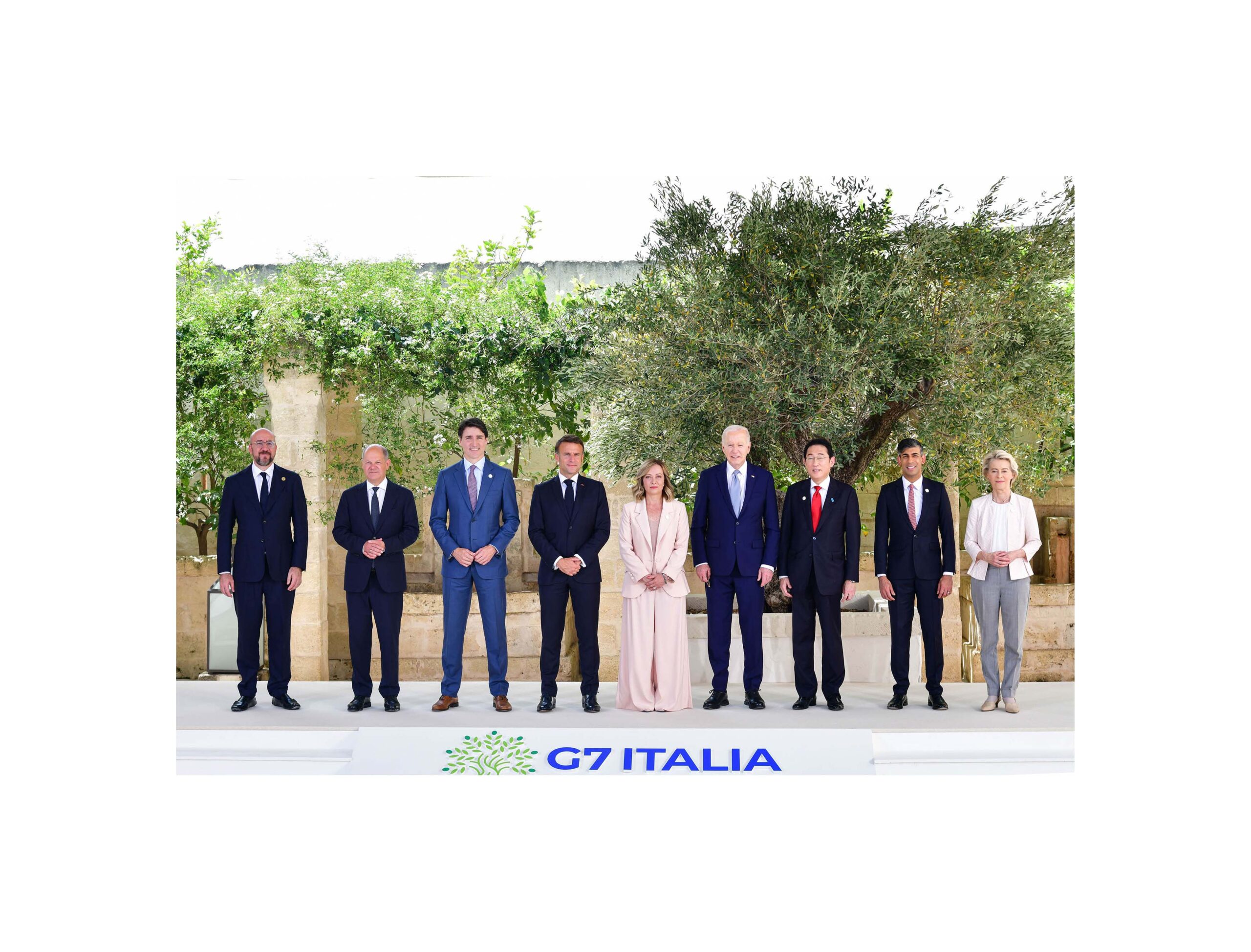 Участниците в срещата на върха на Г-7 в Пулия постигнаха