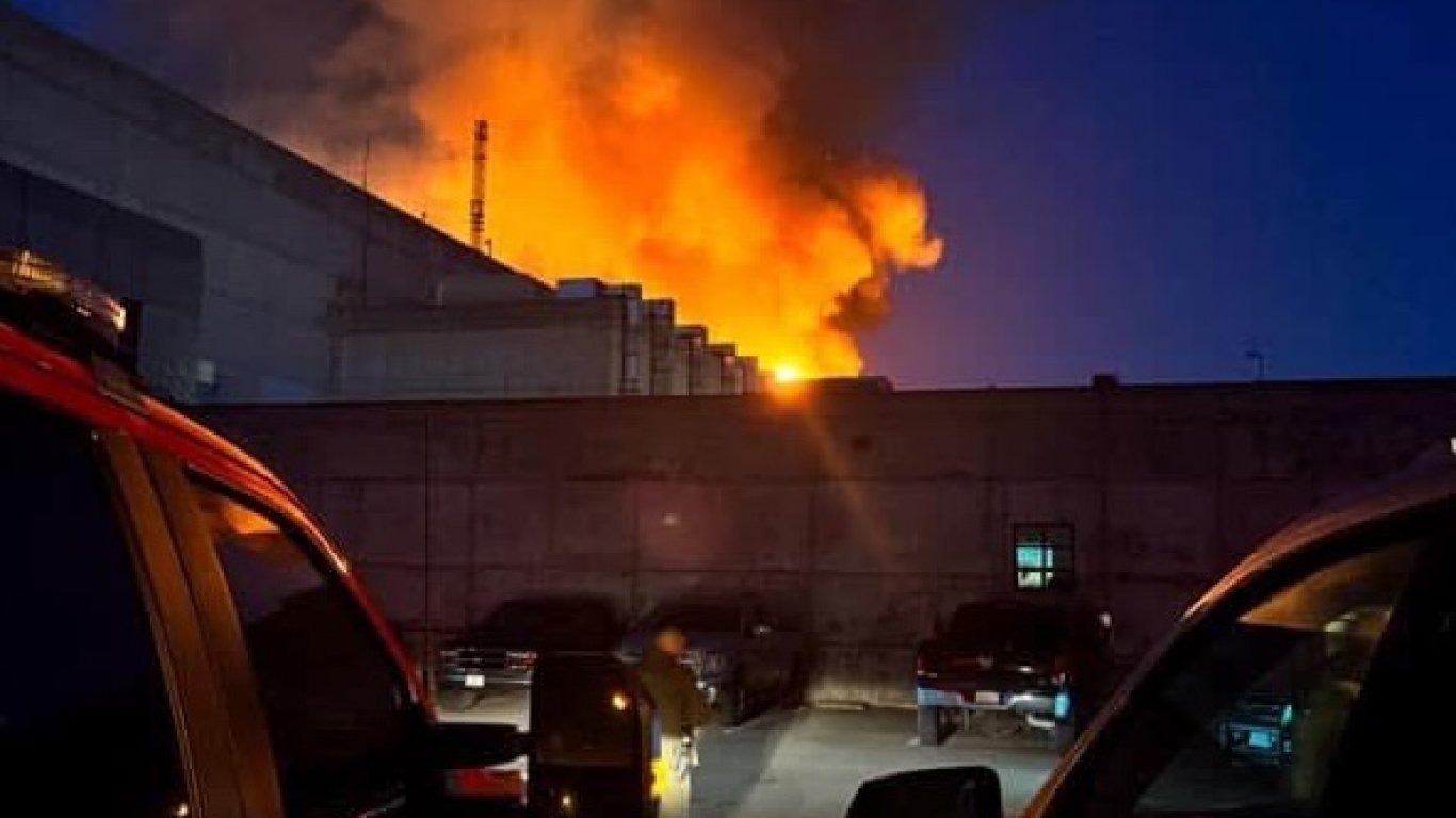 Огромен пожар избухна в завода за литиево-йонни батерии в калифорнийския