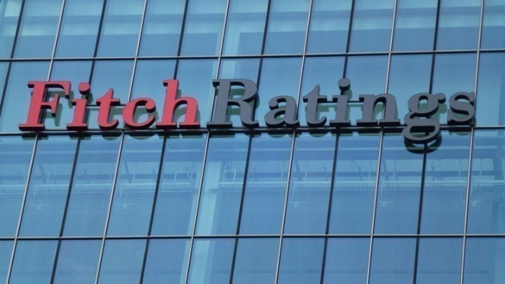 Международната рейтингова агенция Fitch понижи прогнозата си за глобалния икономически