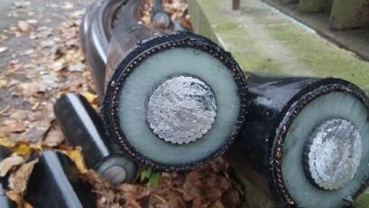 По долу са изброени населените места райони в части от