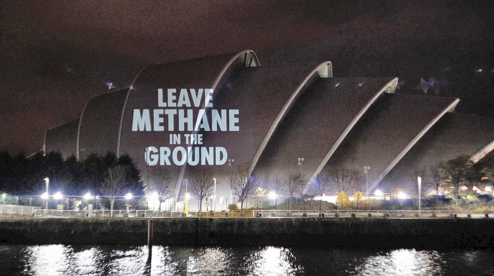 Призивите на екологичните организации са метанът да си остане в Земята, а ЕС да стопира новите проекти за изкопаем газ.