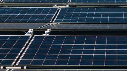 Rystad Energy прогнозира блестящо бъдеще за соларния пазар